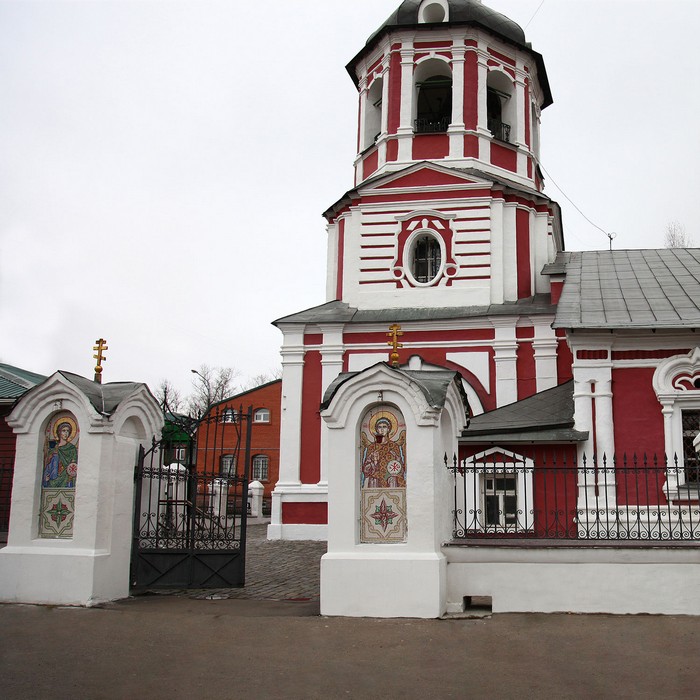 Измайловское кладбище в Москве